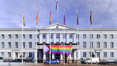 The Pride flag on the facade of Helsinki City Hall 動画素材 139014790