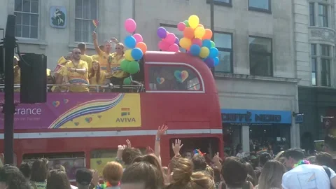 Pride March London 動画素材 153837788