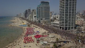 Pride Parade Tel aviv beach Stock Footage 86029150