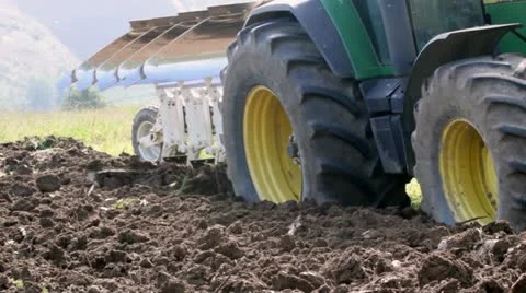 Primary tillage of soil. Video stock 12139108