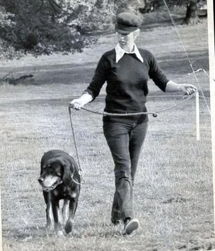 Princess Anne Now Princess Royal - September 1975 Princess Anne With Her Dog ''p Stock Photos