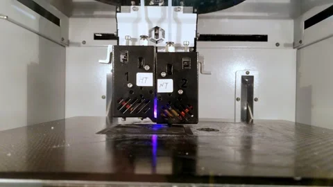 Print head of a 3D Printer in motion Stock Footage 283095917