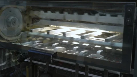 Printed sheets of paper are served in the printing press 库存影片 120904886