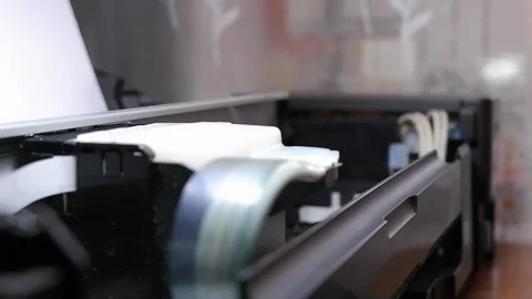 The printhead of the inkjet printer takes its original position Stock Footage 172166330