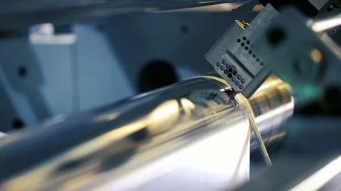 Printing at high speed on offset machine. Label, Rolled Up, Printing Out, Vidéo 235908278