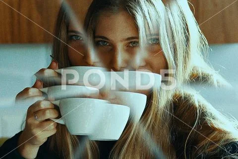 Prism Crystal Photo Effect PSDテンプレート