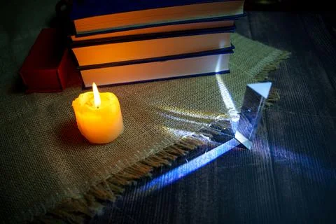 The prism emits rays of light Foto stock