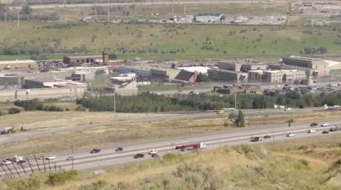 Prison complex pan Vídeos de archivo 41131724