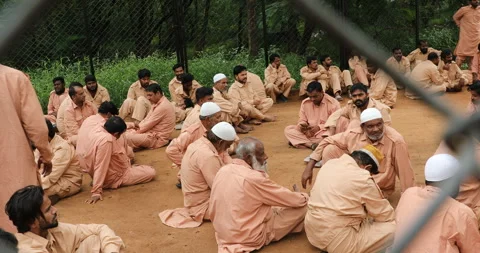 Prisoners working in jail Video stock 326307945