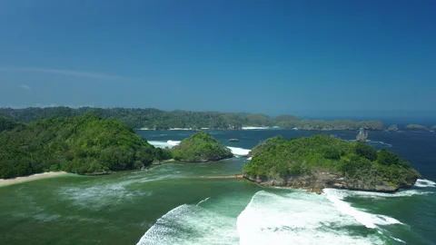 Pristine Tropical Coastal Bay View 4K Malang East Java Ocean Vídeo Stock 343662064
