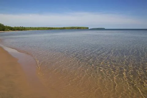 Pristine Water On Shore Foto stock