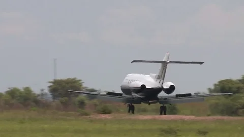 Private Jet landing Stock-Footage 84733319