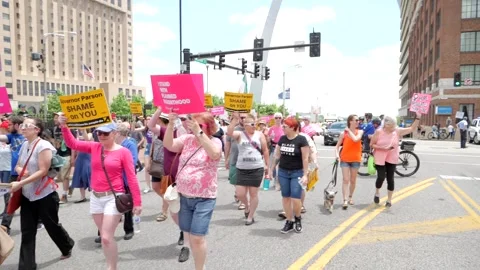 Pro Choice march and rally in downtown St. Louis Stock Footage 222656655