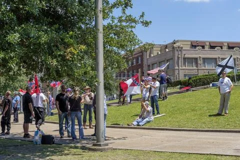 Pro-Confederate Monument Demonstrators Stock Photos