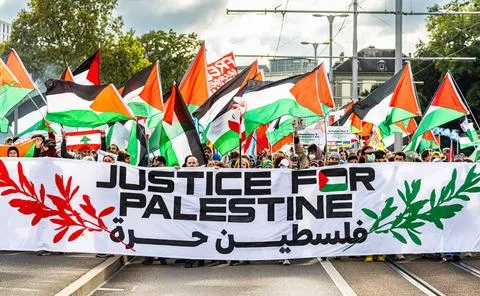  Pro-Palestine Demonstration Basel Basel, Switzerland, 5th Oct 2024: In De... 스톡 사진