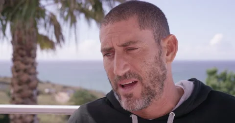 Pro surfer David Langer talking about what big waves mean to different people 스톡 동영상 157221288