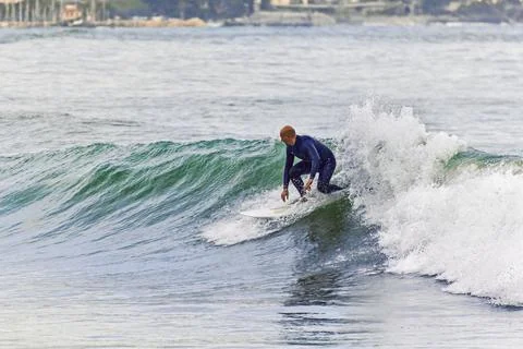 Pro surfer training session in Diano Marina Foto stock
