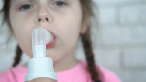 Problem with lungs. Stock Footage 112651643