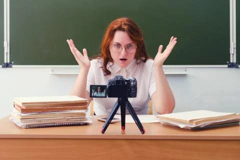 Problems with online education at school. Difficulties of learning via the In Foto stock
