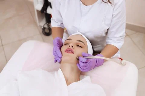 Procedure of Microdermabrasion. Foto stock