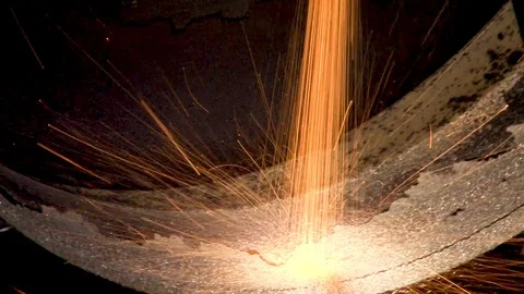 Process of applying thermal barrier coatings on elements of hot engine parts. Stock Footage 111313051