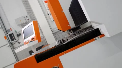 Process of arduous operation of a fully automatic numerical control CNC metal Stockbeeldmateriaal 289155382