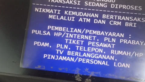 Process the atm machine when making transactions and success Stock Footage 231830373