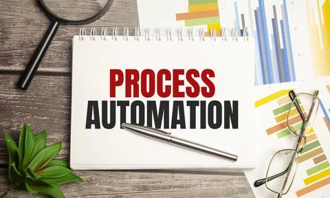 PROCESS AUTOMATION text on diary and magnifier Stockfoto's