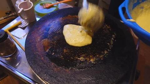 Process of baking of pancakes 库存影片 83932590