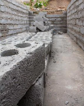 The process of building a home pool for storing water Stock Photos
