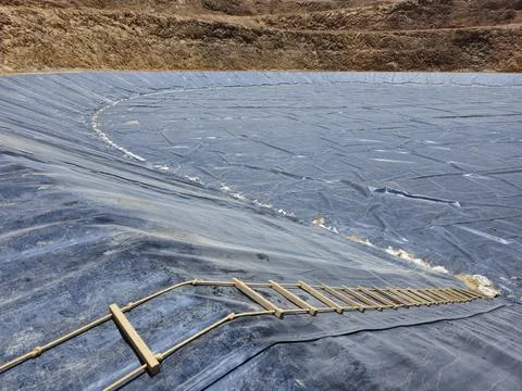 Process of constructing water pools with geosynthetic materials at the bott.. Stock Photos