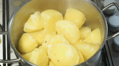 Process of cooking boiled potatoes in a saucepan Stock Footage 61387500