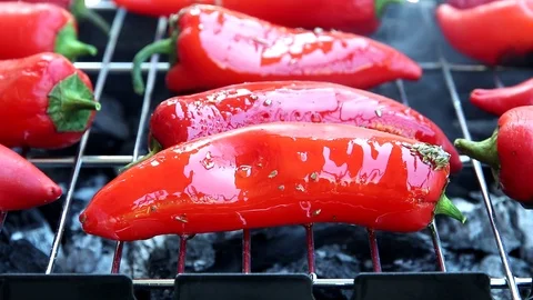 Process of cooking red pepper on the grill Stock Footage 111576220