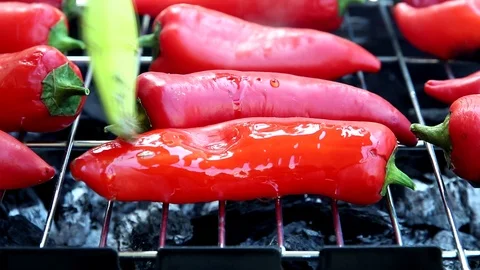 Process of cooking red pepper on the grill Stock Footage 111576222