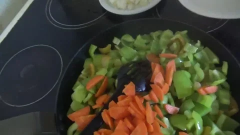 The process of cooking vegetarian food Stock Footage 311519301