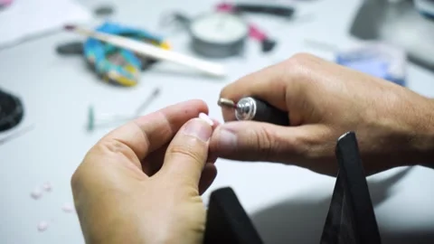 The process of creating a dental crown and impression by a dental technician. Vidéo 207786085