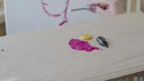 Process of creating portrait with acrylic paints. Stock Footage 170757067