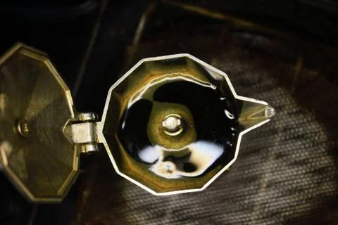 The process of extracting coffee into espresso using mocha pots, boiling wate Foto stock