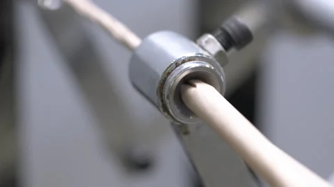 Process of forming cardboard tube on machine in plant Видео 295152044