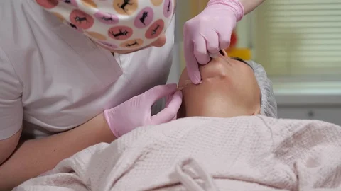 The process of introducing and installing masonite. Stock Footage 125798967