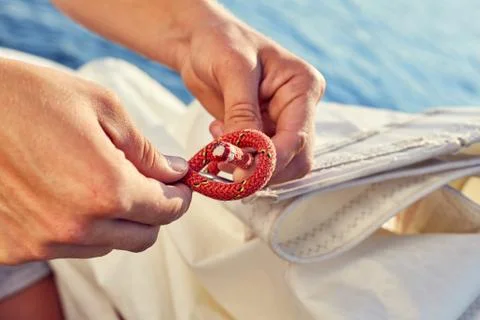Process of knitting Bowline 스톡 사진