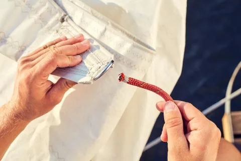 Process of knitting Bowline Stock-Fotos