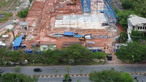 The process of lifting the excavator onto the towing Stock Footage 327996857
