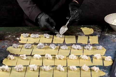 The process of making bagels with nuts and poppy seeds Fotos de archivo