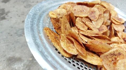 The process of making banana chips Stock Photos