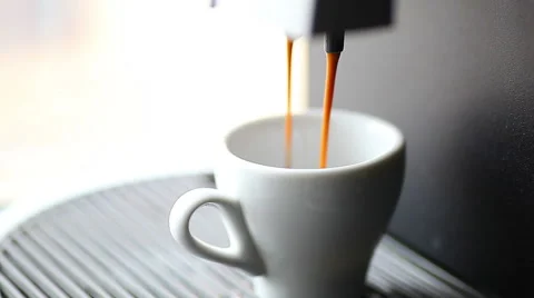 The process of making a black coffee 스톡 동영상 47275965