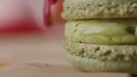 The process of making a cake. The pastry chef decorates the cake Stock Footage 168816334