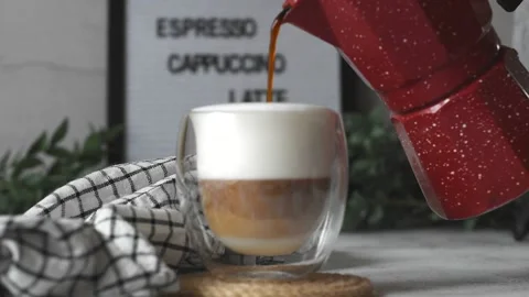 The process of making cappuccino with a geyser coffee maker 스톡 동영상 160466111