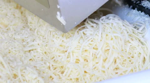 Process of making cheese in a factory. Close up. slice cheese machine 库存影片 47795574