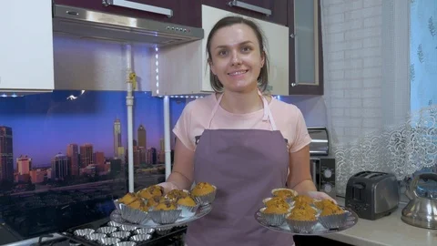 The process of making cupcakes! Stock-Footage 112140835